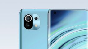 Xiaomi Mi 11 xuất hiện ngoài đời thực trước thời điểm ra mắt, xác nhận thiết kế độc đáo của bộ camera sau với ống kính khá lớn