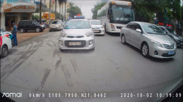 Camera hành trình phía sau Xiaomi 70mai RC06