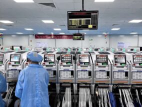 Xiaomi sản xuất điện thoại tại Việt Nam, bán thêm ra Đông Nam Á