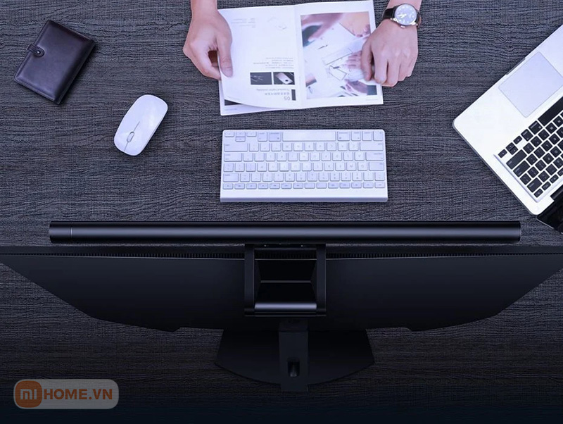 Den treo man hinh Baseus Pro 12