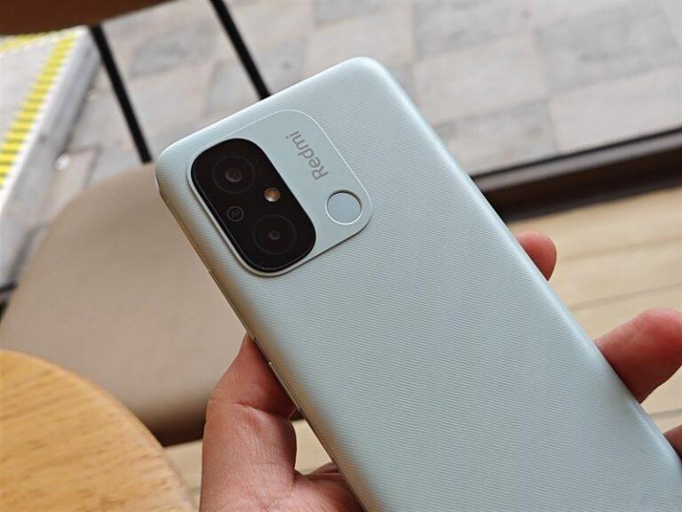 Trên tay Redmi 12C: Giá từ 2.39 triệu, thiết kế bắt mắt, chip Helio G85 cho hiệu năng tốt