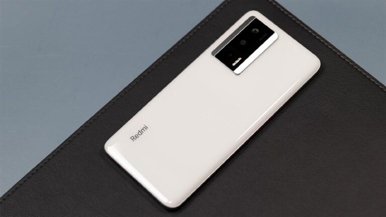 Redmi K70 Pro bị rò rỉ thiết kế mặt kính sang trọng, màn hình phẳng 2K sắc nét