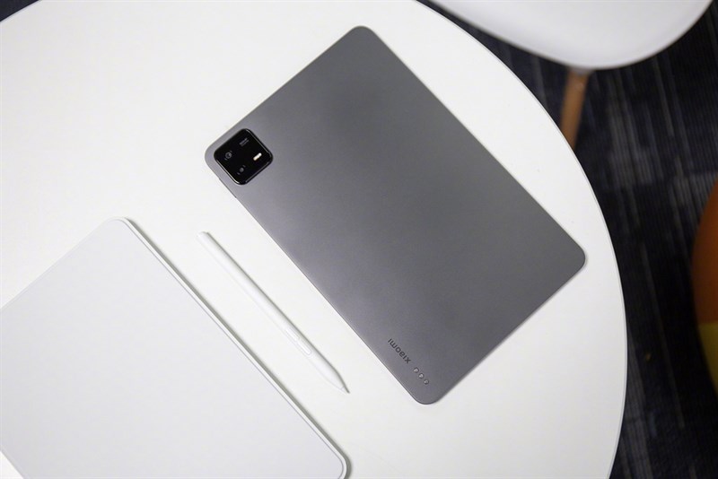 Trên tay Xiaomi Pad 6 Pro: Thiết kế đẹp, Snap 8+ Gen 1, giá 8.5 triệu