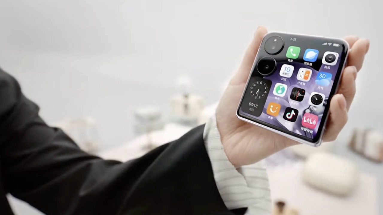 CEO Lei Jun xác nhận Xiaomi MIX Flip sẽ được ra mắt vào cuối tháng 9 