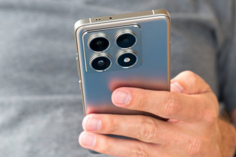 Xuất hiện ảnh thực tế đầu tiên của Xiaomi 15 Pro: Thay đổi nhỏ tinh tế
