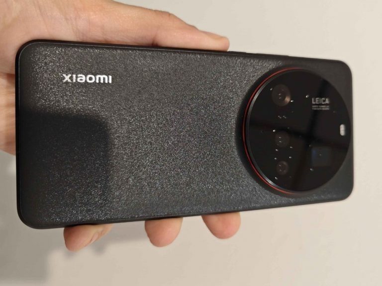 Xiaomi 15 Ultra Chính Thức Lộ Diện: Đỉnh Cao Camera, Hiệu Năng Vượt Trội!