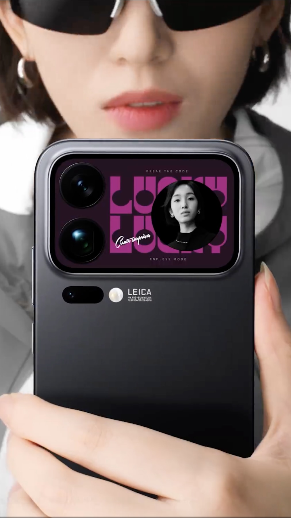 Xiaomi 17 Pro series rò rỉ: màn hình phụ “Magic Back Screen” biến smartphone thành trải nghiệm hai mặt 3 Anh man hinh 2025 09 17 luc 16.27.25